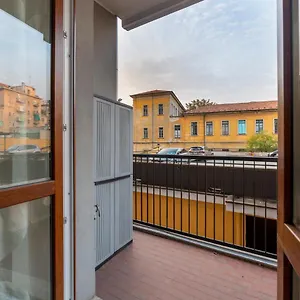 Cosy With Balcony! Apartamento Milán